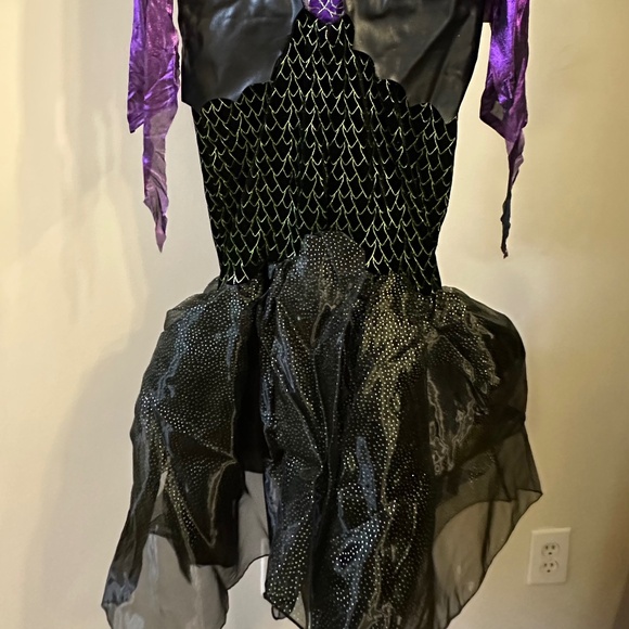 Disney Villains Maleficent Prestige Child Costume - Picture 5 of 13